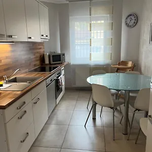Apartamento Home- Business Apartment, Private Parking Free